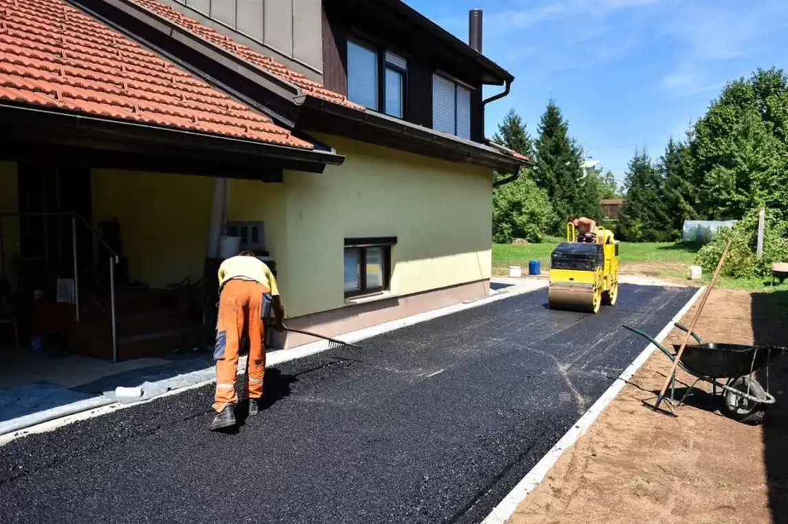Asphalt Driveway Can Help Sell It Faster